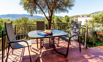 GRIFEU 08 – Apartament amb agradable terrassa exterior