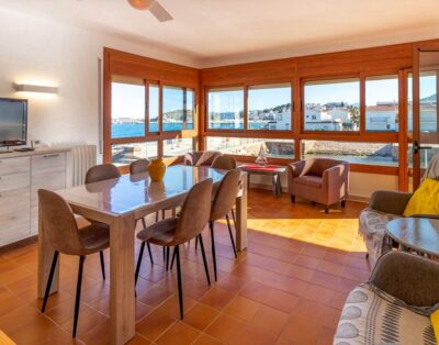 SANT CARLES 21 – Apartamento con vistas al mar