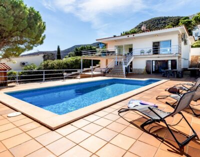 FENER DE DALT 89 – Magnífica casa con piscina y vistas