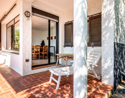 GRIFEU 08 – Apartamento con agradable terraza exterior