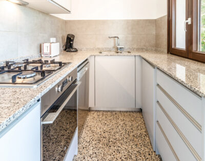 GRIFEU 08 – Apartamento con agradable terraza exterior