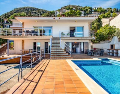 FENER DE DALT 89 – Magnífica casa con piscina y vistas