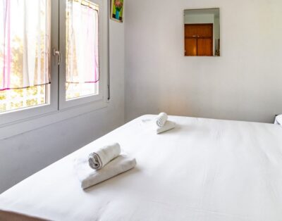 CARBONERES 45 – Apartamento con terraza