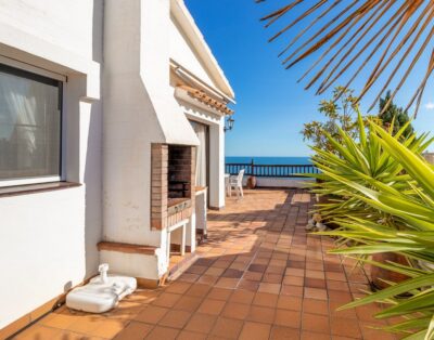 CAU DEL LLOP 77 – Ático con fantástica terraza y vistas