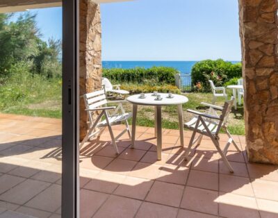 CARBONERES 48 – Apartamento a primera línea de mar