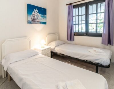 CAU DEL LLOP 76 – Apartamento con piscina comunitaria
