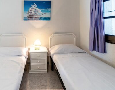 CAU DEL LLOP 76 – Apartamento con piscina comunitaria