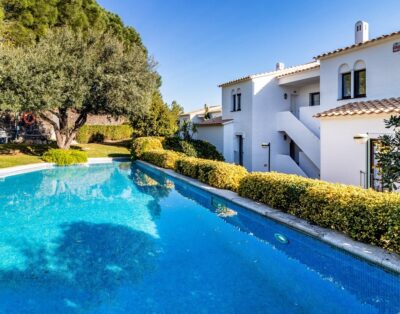 CAU DEL LLOP 76 – Apartamento con piscina comunitaria