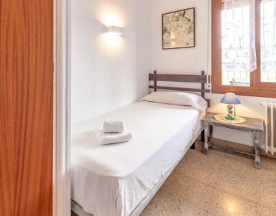 SANT CARLES 20 – Apartamento soleado con vistas al mar