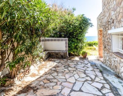 CARBONERES 48 – Apartamento a primera línea de mar