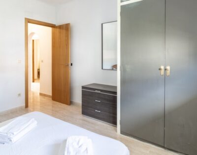 LA FARELLA LA COMA 60 – Apartamento bien ubicado con balcón