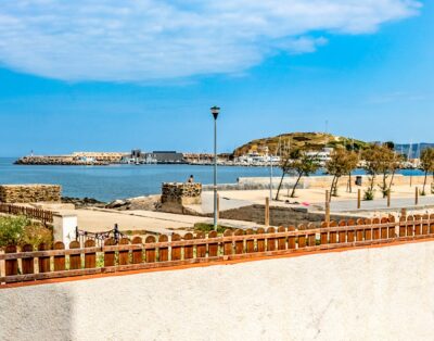 SANT CARLES 20 – Apartamento soleado con vistas al mar