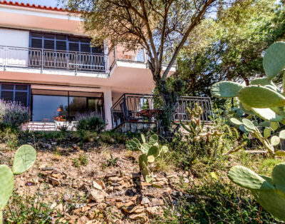 GRIFEU 08 – Apartamento con agradable terraza exterior
