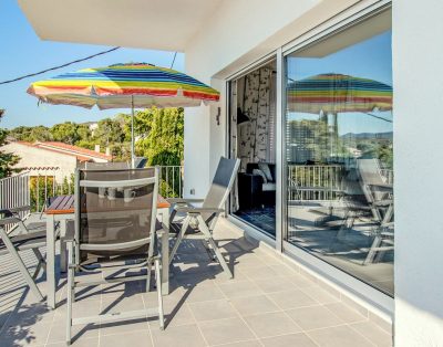 CAP RAS 01 – Apartment with terrace and sea views
