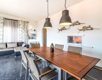 CAP RAS 01 – Apartment with terrace and sea views