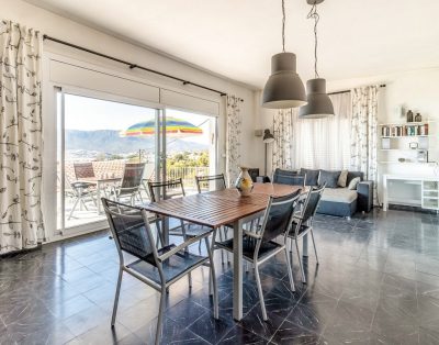 CAP RAS 01 – Apartment with terrace and sea views
