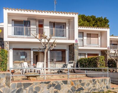 CARBONERES 51 – Casa adosada con preciosas vistas al mar