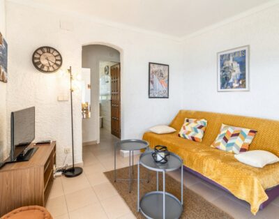 GRIFEU 11 – Apartamento con terraza y vista panorámica