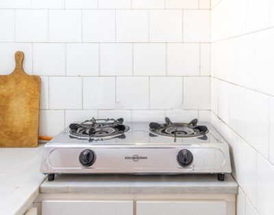 GRIFEU 15 – Apartamento pequeño con patio