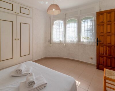 GRIFEU 11 – Apartamento con terraza y vista panorámica