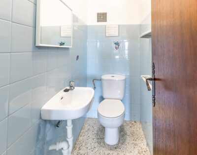 CARBONERES 47 – Apartamento en primera línea de mar