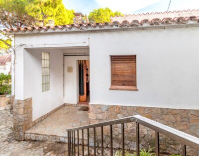 CARBONERES 53 – Apartamento con terraza, jardín y vistas