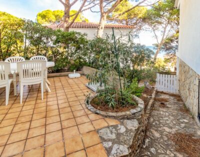 CARBONERES 53 – Apartamento con terraza, jardín y vistas
