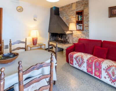 CARBONERES 53 – Apartamento con terraza, jardín y vistas