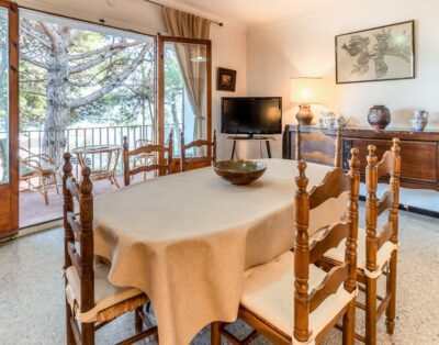 CARBONERES 53 – Apartamento con terraza, jardín y vistas
