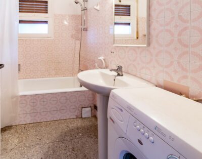 CARBONERES 53 – Apartamento con terraza, jardín y vistas