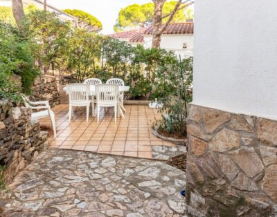 CARBONERES 53 – Apartamento con terraza, jardín y vistas