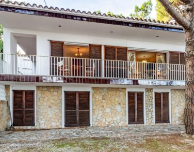 CARBONERES 53 – Apartamento con terraza, jardín y vistas