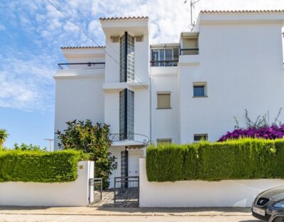 GRIFEU 18 – Apartamento con terraza y vistas