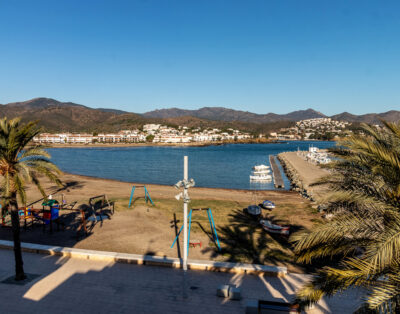 PORT DE LLANÇÀ 32 – Dúplex en 1ª línea de playa