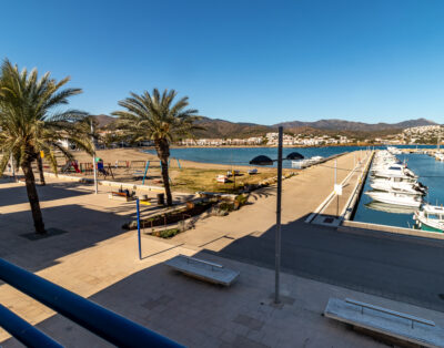 PORT DE LLANÇÀ 34 – Apartamento en 1ª línea de playa