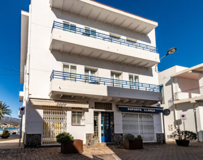 PORT DE LLANÇÀ 34 – Apartamento en 1ª línea de playa