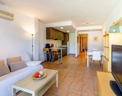 PORT DE LLANÇÀ 44 – Apartamento moderno con terraza