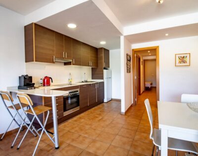 PORT DE LLANÇÀ 44 – Apartamento moderno con terraza