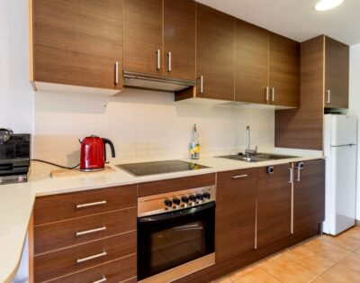 PORT DE LLANÇÀ 44 – Apartamento moderno con terraza
