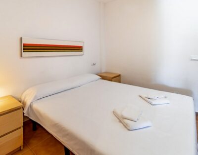 PORT DE LLANÇÀ 44 – Apartamento moderno con terraza