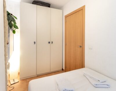 PORT DE LLANÇÀ 44 – Apartamento moderno con terraza