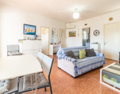 CAP RAS 04.3 – Apartment with terrace and sea views