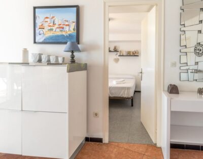 CAP RAS 04.3 – Apartment with terrace and sea views