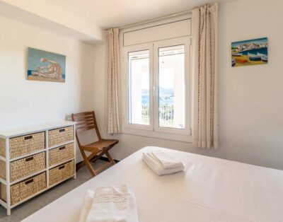 CAP RAS 04.3 – Apartment with terrace and sea views