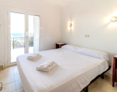 CAU DEL LLOP 71 – Bonito apartamento con terraza