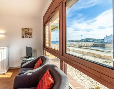SANT CARLES 23.1 – Sunny apartment with views of the sea and port
