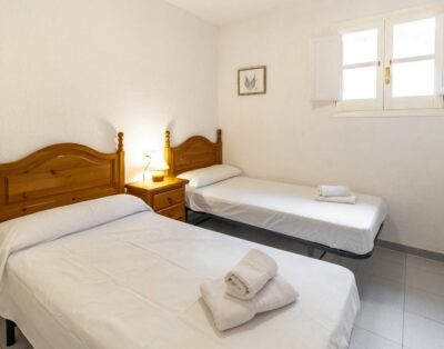 SELVA DE MAR 150 – Apartment in a charming village