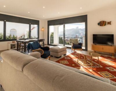 GRIFEU 13 – House with terrace and panoramic views of the coast