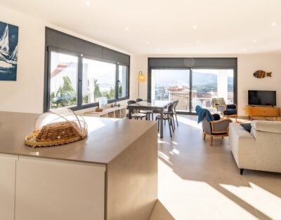 GRIFEU 13 – House with terrace and panoramic views of the coast