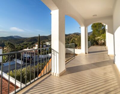 GRIFEU 13 – House with terrace and panoramic views of the coast